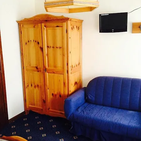 Hotell Meuble La Perla